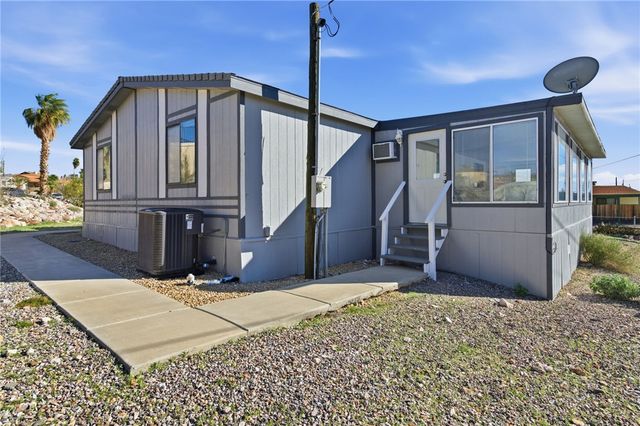 669 Oak Avenue, Bullhead City, AZ 86429