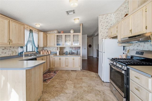 669 Oak Avenue, Bullhead City, AZ 86429