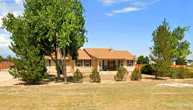 973 W McCulloch Blvd N, Pueblo West, CO 81007