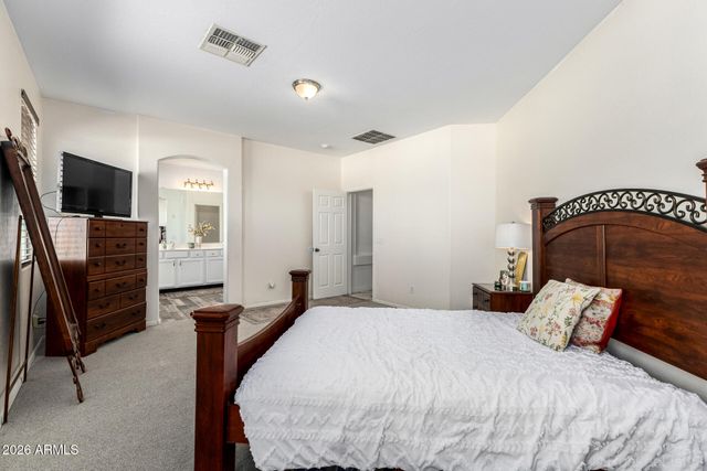 2970 E ANDRE Avenue, Gilbert, AZ 85298