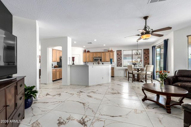 2970 E ANDRE Avenue, Gilbert, AZ 85298