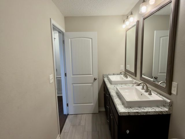 201 Wainwright Drive, Crestview, FL 32539