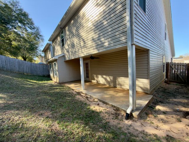 201 Wainwright Drive, Crestview, FL 32539