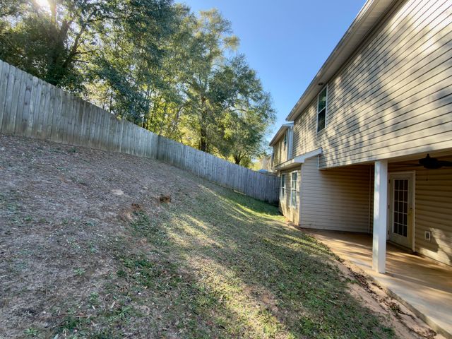 201 Wainwright Drive, Crestview, FL 32539