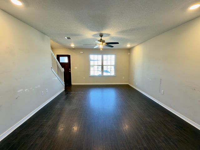 201 Wainwright Drive, Crestview, FL 32539