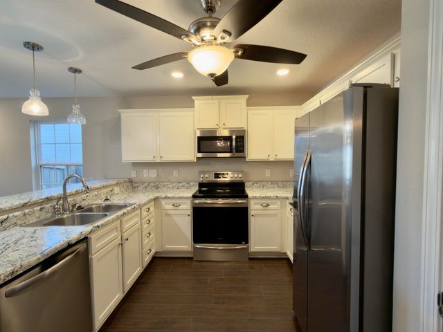 201 Wainwright Drive, Crestview, FL 32539