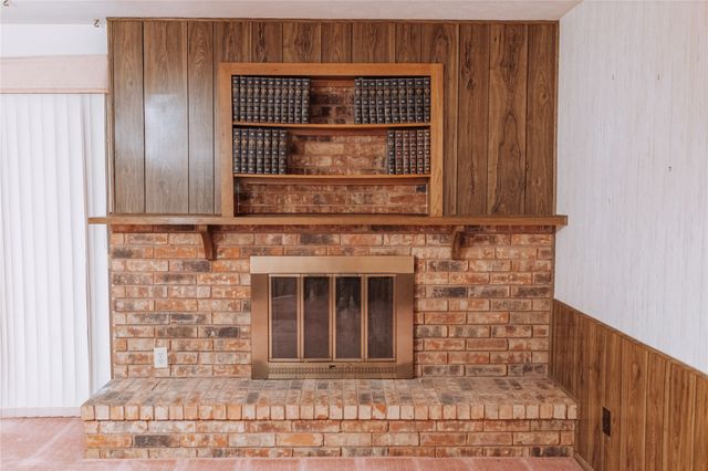 2609 Treeview Drive, Arlington, TX 76016