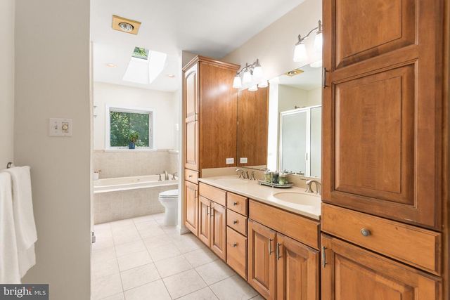 1643 BOW TREE DR, West Chester, PA 19380