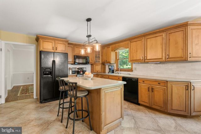 1643 BOW TREE DR, West Chester, PA 19380