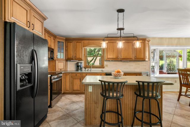 1643 BOW TREE DR, West Chester, PA 19380