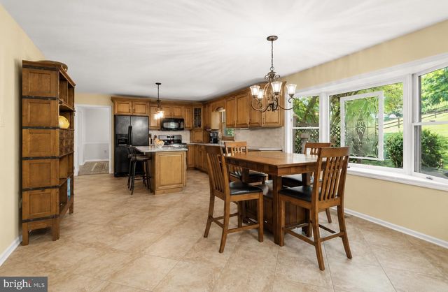 1643 BOW TREE DR, West Chester, PA 19380
