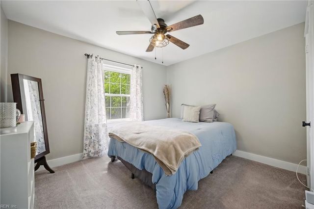 121 Hidalgo DR, Hampton, VA 23669