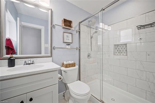 121 Hidalgo DR, Hampton, VA 23669