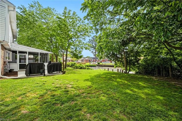 121 Hidalgo DR, Hampton, VA 23669