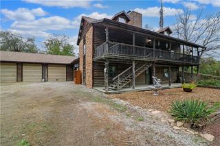 17 NE 465 Road, Warrensburg, MO 64093