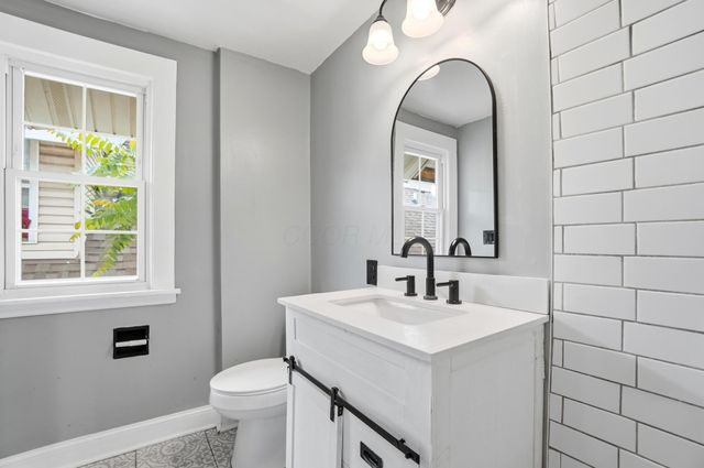 1342 E 18th Avenue, Columbus, OH 43211