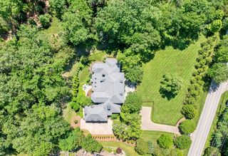 1810 Tyne Blvd, Nashville, TN 37215