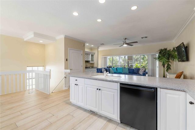 215 81ST STREET, Holmes Beach, FL 34217