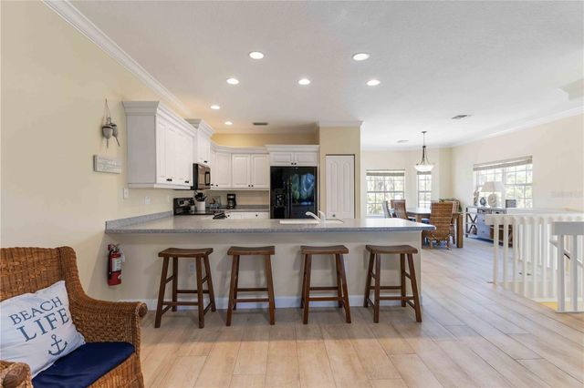 215 81ST STREET, Holmes Beach, FL 34217