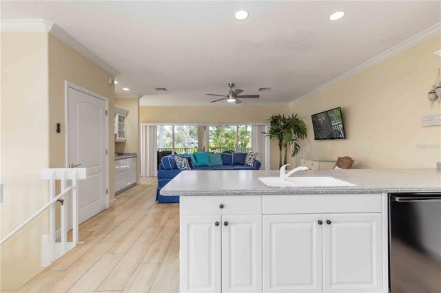 215 81ST STREET, Holmes Beach, FL 34217