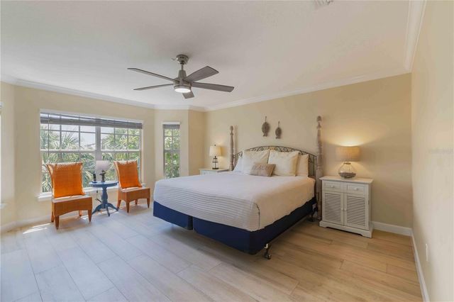 215 81ST STREET, Holmes Beach, FL 34217