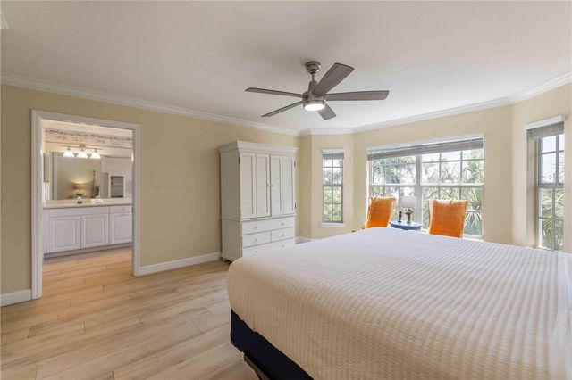 215 81ST STREET, Holmes Beach, FL 34217