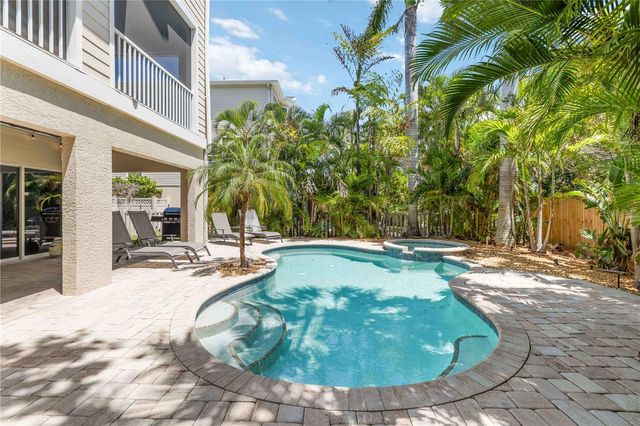 215 81ST STREET, Holmes Beach, FL 34217