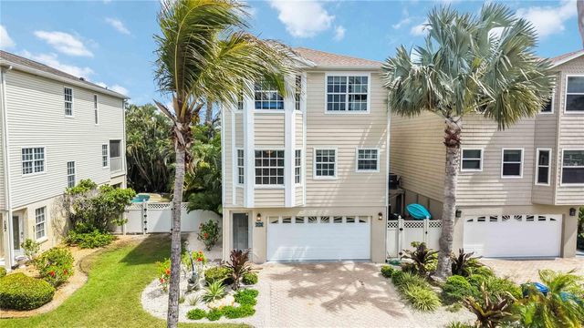 215 81ST STREET, Holmes Beach, FL 34217
