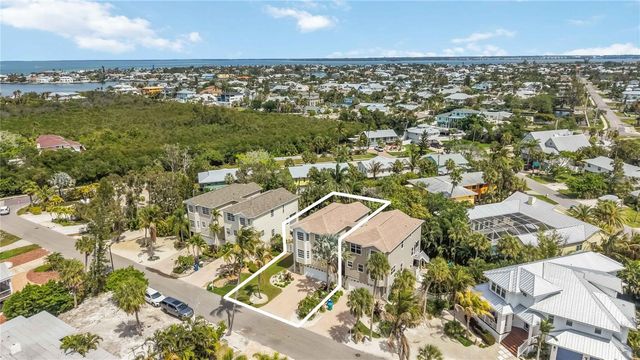 215 81ST STREET, Holmes Beach, FL 34217