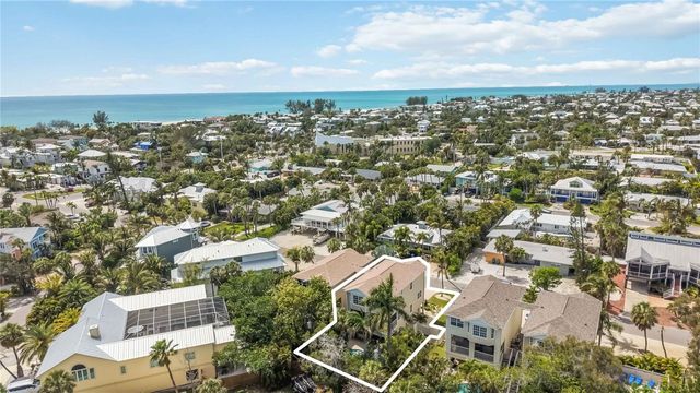 215 81ST STREET, Holmes Beach, FL 34217