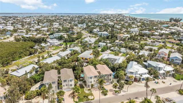 215 81ST STREET, Holmes Beach, FL 34217