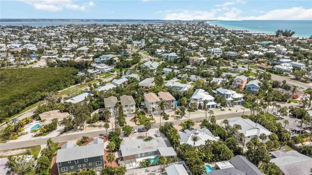 215 81ST STREET, Holmes Beach, FL 34217
