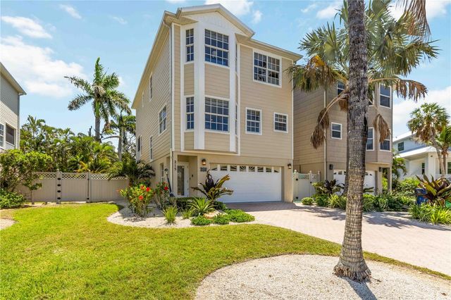 215 81ST STREET, Holmes Beach, FL 34217
