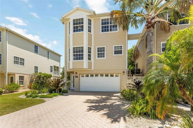 215 81ST STREET, Holmes Beach, FL 34217