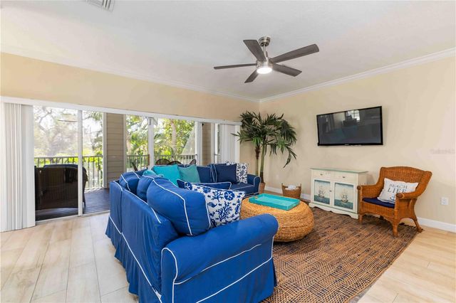 215 81ST STREET, Holmes Beach, FL 34217