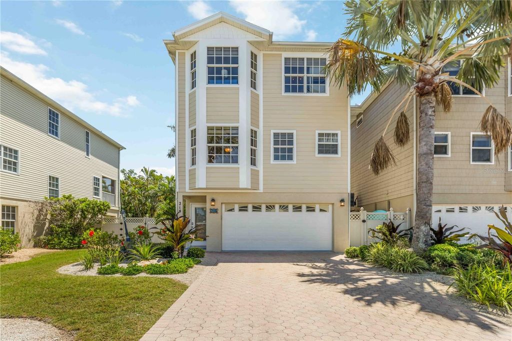 215 81ST STREET, Holmes Beach, FL 34217