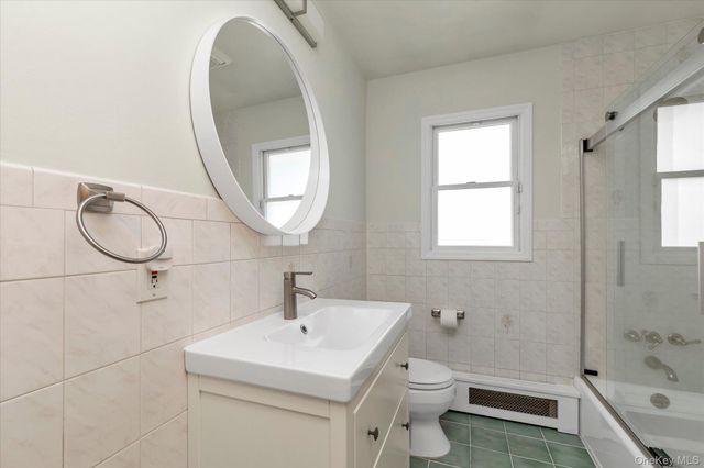 13 Prospect Street, Hicksville, NY 11801