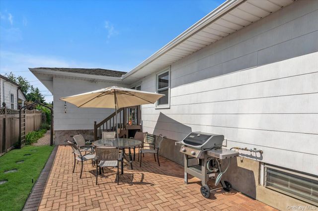 13 Prospect Street, Hicksville, NY 11801