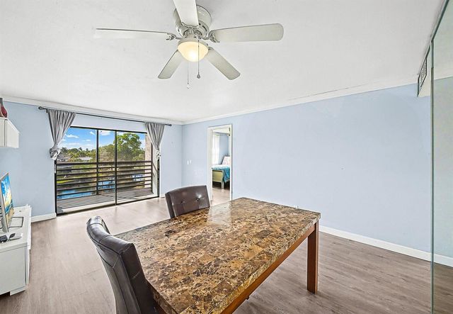 10466 Sunrise Lakes Boulevard 312, Sunrise, FL 33322