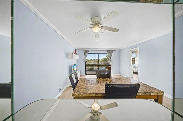 10466 Sunrise Lakes Boulevard 312, Sunrise, FL 33322