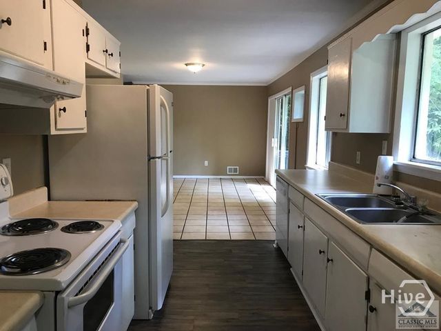 135 Lillian Drive, Athens, GA 30606