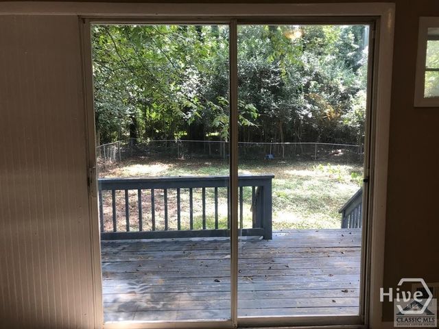 135 Lillian Drive, Athens, GA 30606