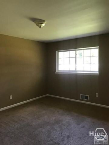 135 Lillian Drive, Athens, GA 30606
