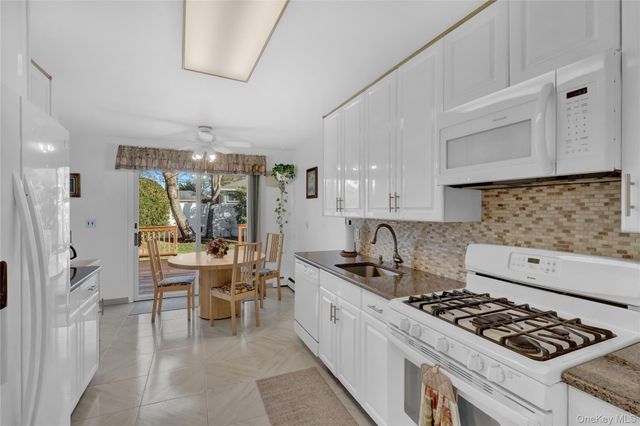 607 Saint George Avenue, North Babylon, NY 11703