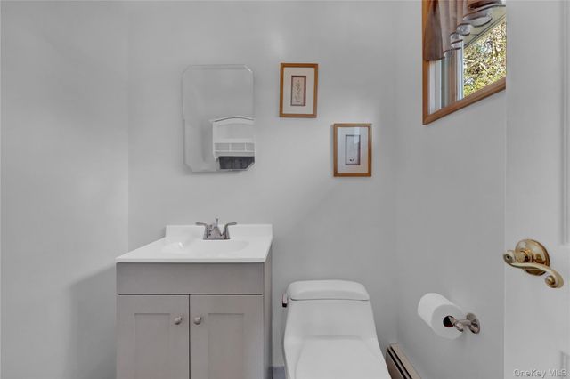 607 Saint George Avenue, North Babylon, NY 11703