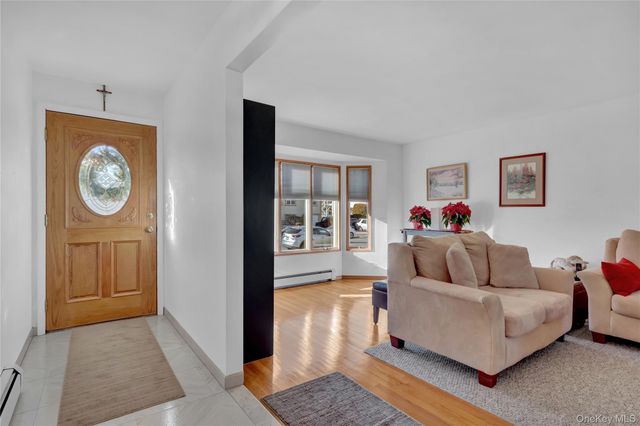 607 Saint George Avenue, North Babylon, NY 11703