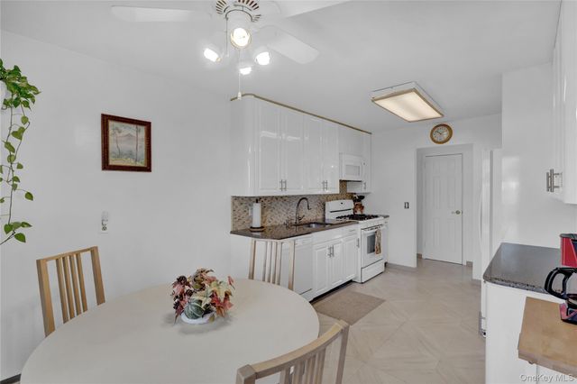 607 Saint George Avenue, North Babylon, NY 11703