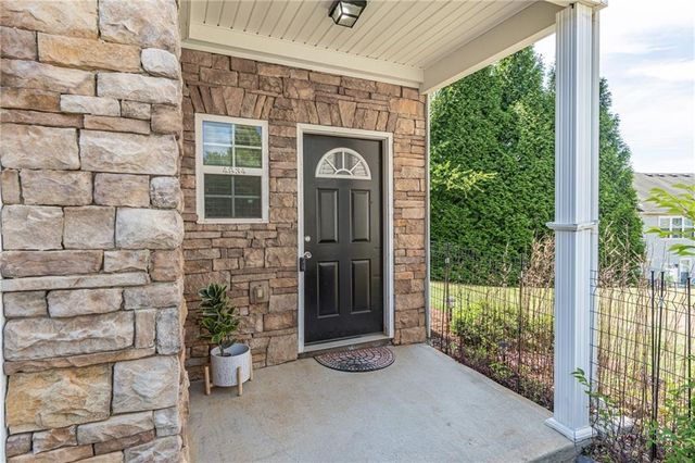 4834 Zephyr Cove Place, Flowery Branch, GA 30542