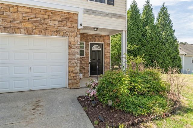 4834 Zephyr Cove Place, Flowery Branch, GA 30542