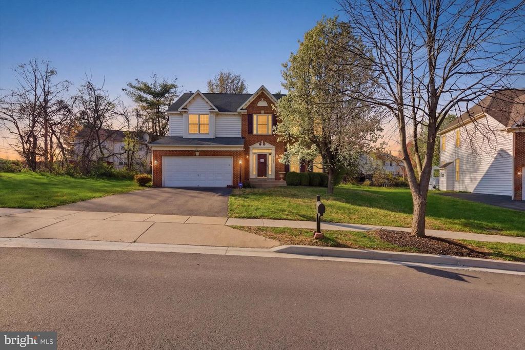 Image 1 of property listing at 2902 MARLOW FARM TER, Silver Spring, MD 20904